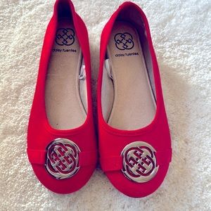 Flats Daisy Fuentes size 6.5. Red